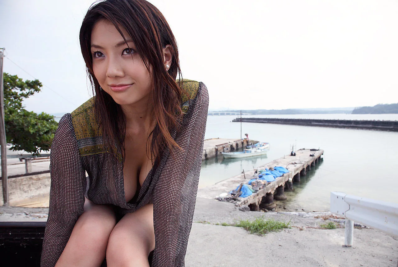 [Image.tv] Sách ảnh "Touch Me" của Hitomi Aizawa - 42